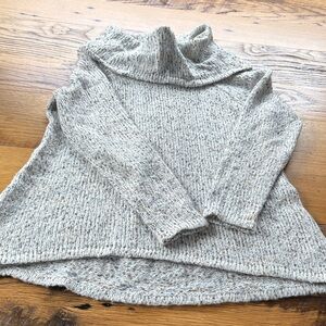 Cozy Gray/Ivory Speckled Women's Sweater - Size L/XL